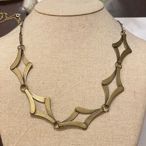 Chic Necklace signed with Unique Link Design